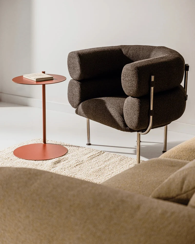 Fauteuil en acier et laine bouclé chocolat 71,2cm Ubi Mini - noo.ma