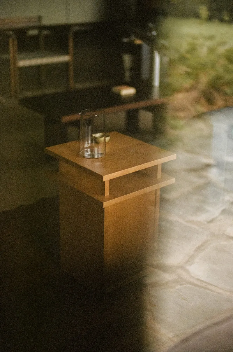 Table de chevet en bouleau brun chaud 37 x 37 x 54 cm Ratio - Frama