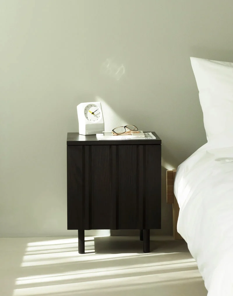 Table de nuit en chêne noir 42x40x52cm Rib - Normann Copenhagen