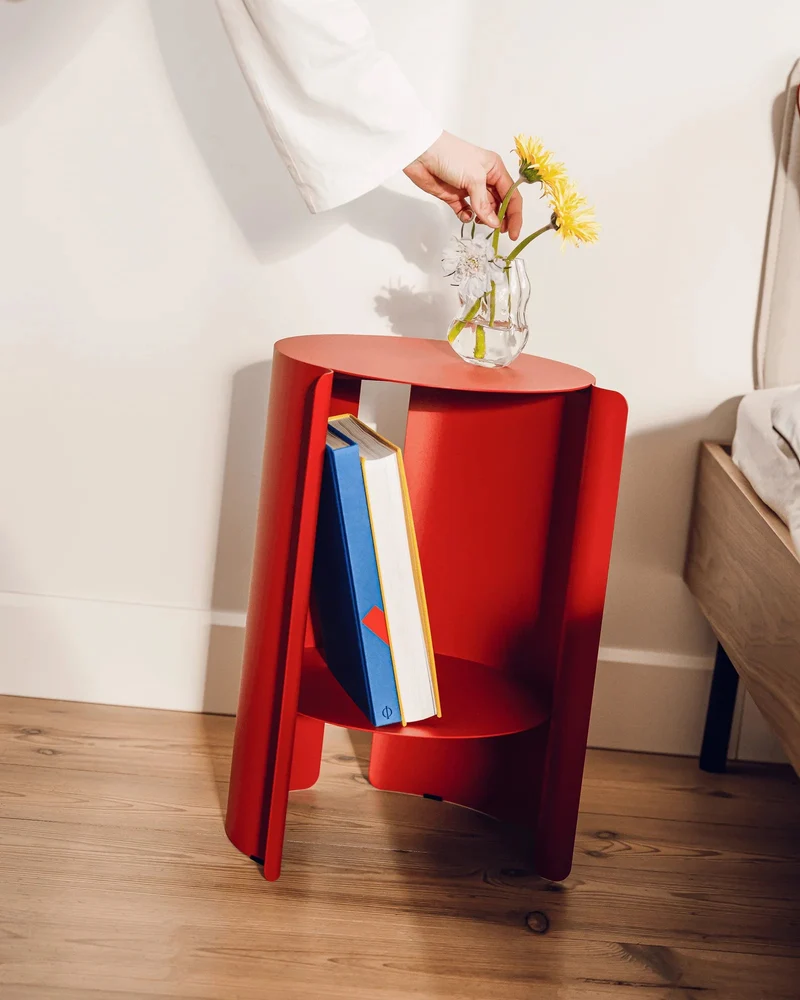 Table d'appoint en acier rouge tomate 32,3x50cm Wa - Noo.ma