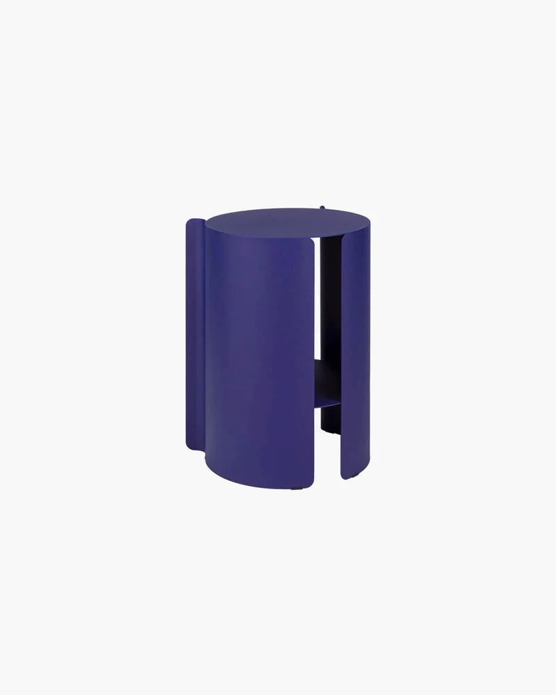 Table d'appoint en acier bleu myrtille 32,3x50cm Wa - Noo.ma