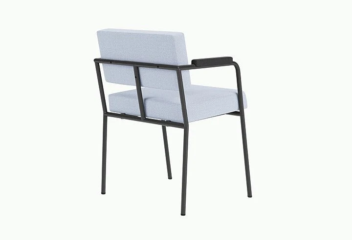 Chaise de salle à manger avec accoudoirs en acier noir et tissu bleu glacé Monday - Fest Amsterdam