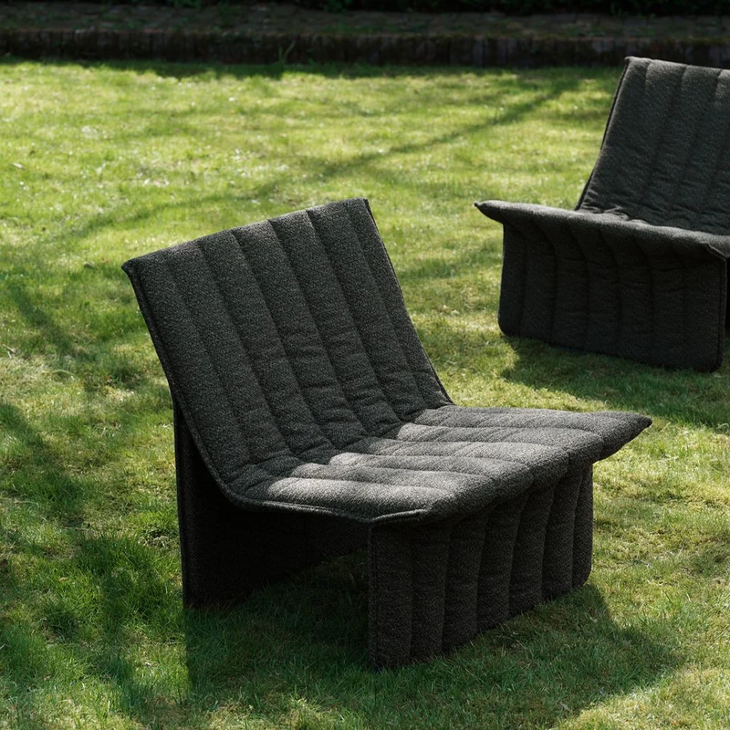 Fauteuil en acier et tissu bouclé noir et beige 70x68cm Limit - Normann Copehagen