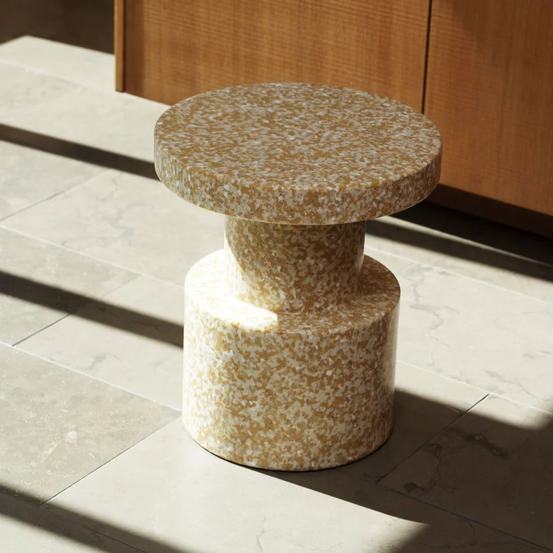 Tabouret en polyéthylène recyclé moutarde Bit Stool - Normann Copenhagen