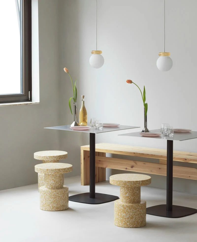 Tabouret en polyéthylène recyclé moutarde Bit Stool - Normann Copenhagen