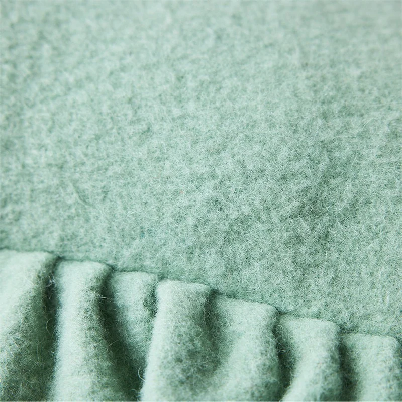 Coussin en feutre vert menthe 60x40cm - HKliving