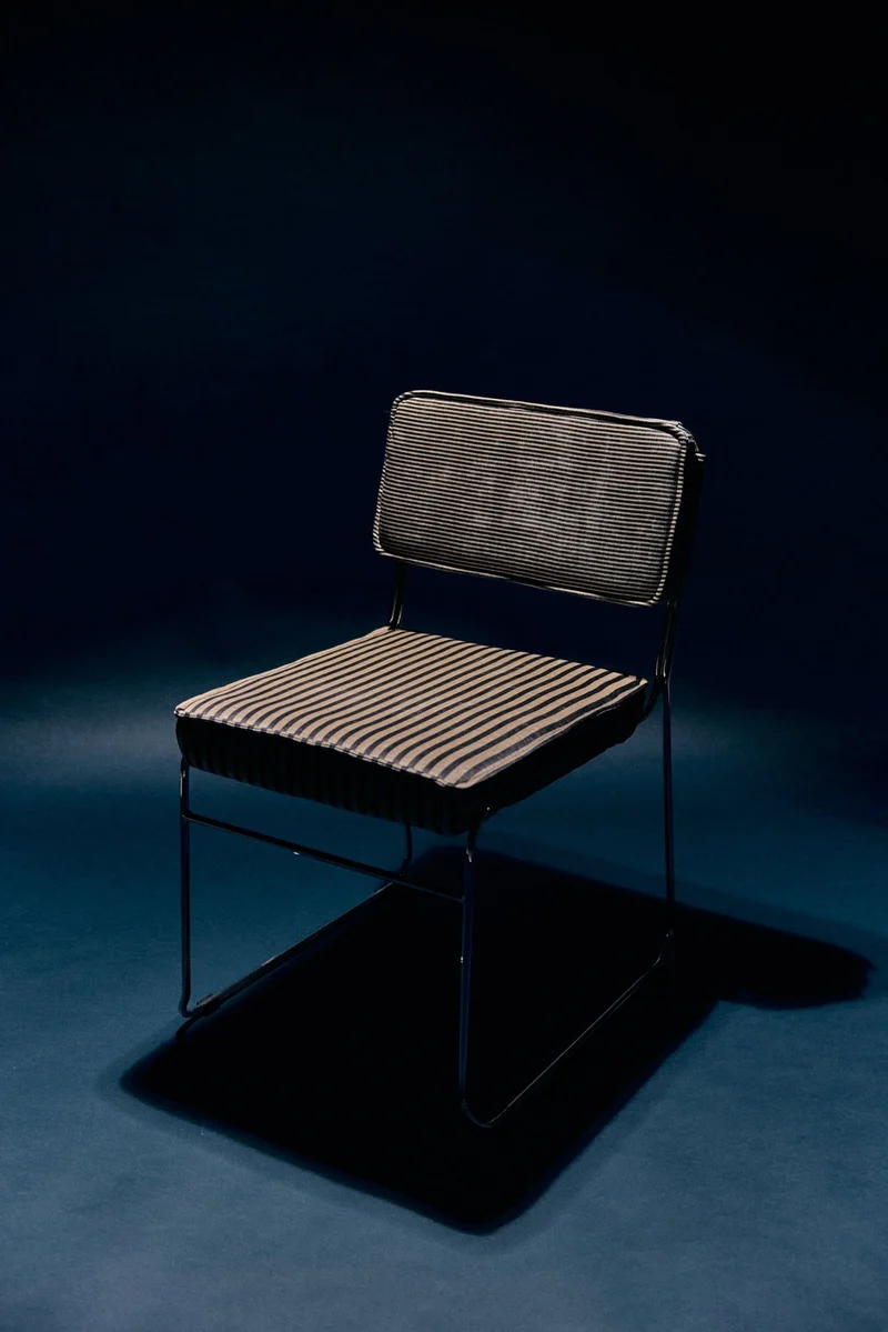 Chaise en acier chromé et tissu rayé 51,5x62,5x83,5cm Endless - HKliving