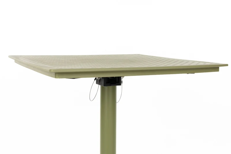Table bistrot d'extérieur carrée en métal vert 70 x 70 x 76 cm Cala - The Cool Republic