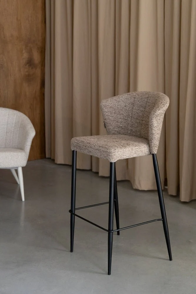 Chaise de bar en tissu marron et métal noir 73cm Georgia - Dutchbone