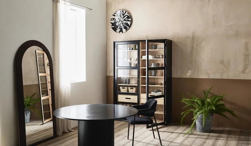 Armoire vitrine en bois noir 149x44x210cm Viva - Nordal