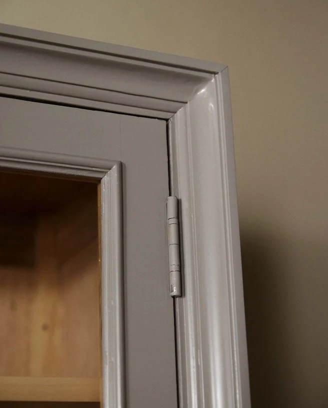 Armoire vitrine en bois gris 149x44x210cm Viva - Nordal