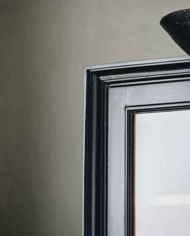 Armoire vitrine en bois noir 76x44x210cm Viva - Nordal