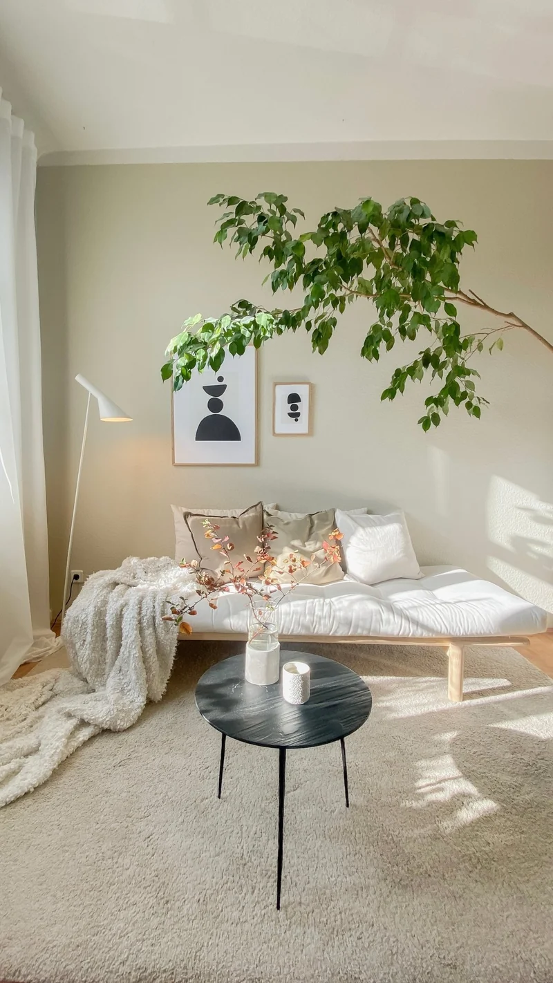 Lit de jour en pin massif avec matelas bleu marine 75x200cm Pace - Karup Design