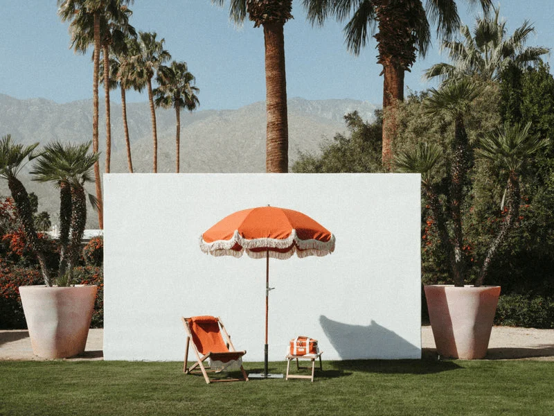 Chaise longue transat de jardin en bois et tissu orange The Sling - Business & Pleasure