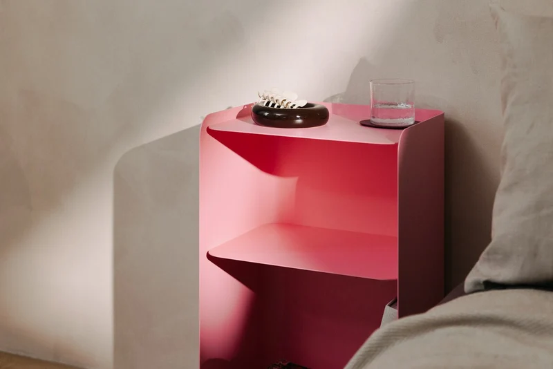 Table d'appoint à roulettes deux étages en acier rose 40x30x67,5cm Juno - Metallbude
