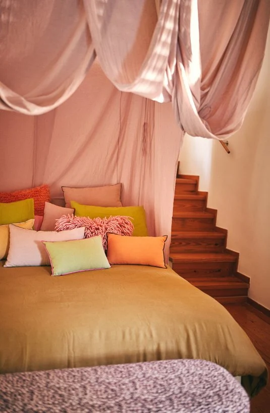 Coussin vert liseré rose 50 x 30 cm Mansion - HKliving