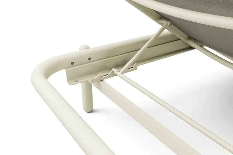 Transat en aluminium beige avec son matelas 212x97x39cm Sunbud - Fatboy