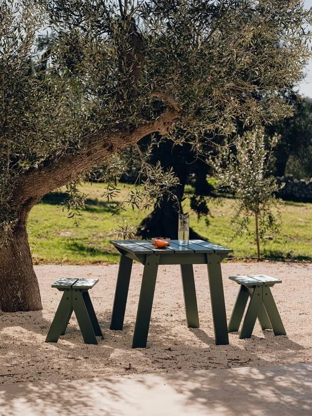 Tabouret de jardin en bois de pin massif vert forêt 40x40x44cm Navo - noo.ma
