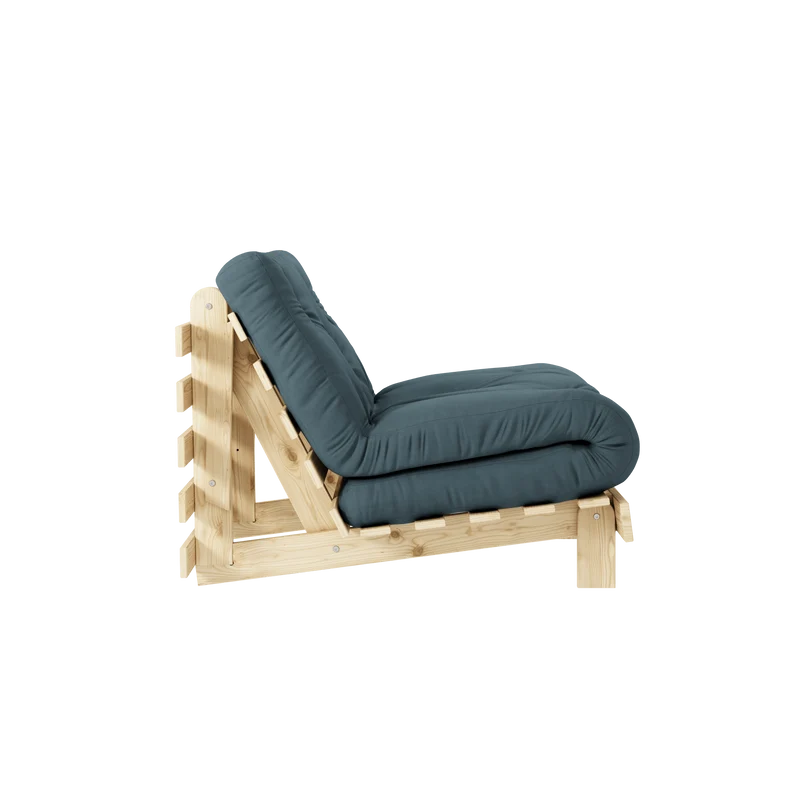 Canapé-lit en pin massif avec matelas bleu pétrole 90x200cm Raw roots - Karup Design