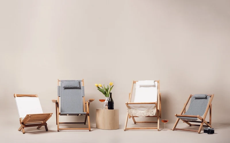 Chilienne pour enfants bleue à fines rayures blanches Mini Sling Chair - Business & Pleasure