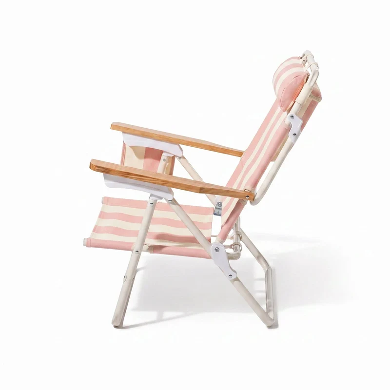 Chaise pliante de plage en toile à rayures rose Crew Pink Stripe The Penny - Business & Pleasure