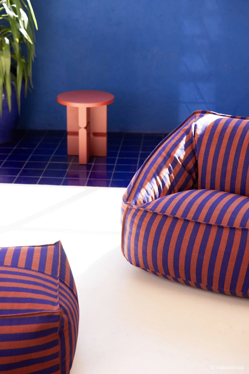 Pouf ottoman carré en coton rayures bleu et bordeaux 55 x 55 x 35cm Otto - Nobodinoz