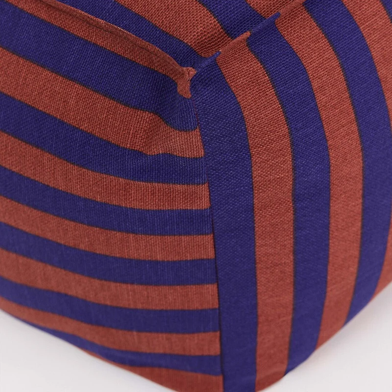 Pouf ottoman carré en coton rayures bleu et bordeaux 55 x 55 x 35cm Otto - Nobodinoz