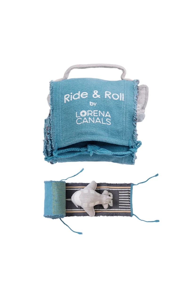 Lorena Canals Ride & Roll Flugzeug