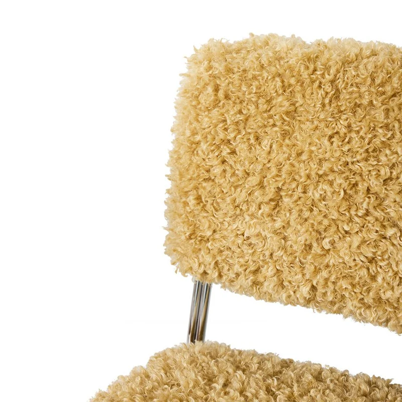 Chaise en tissu duveteux marron et acier chromé Endless - HKLiving