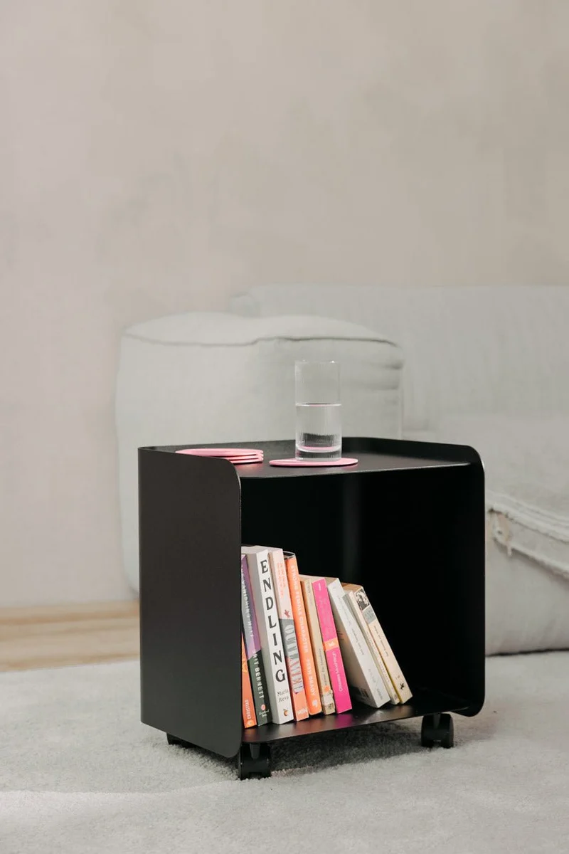 Table d'appoint à roulettes en acier noir 40x30x43,5cm Juno - Metallbude