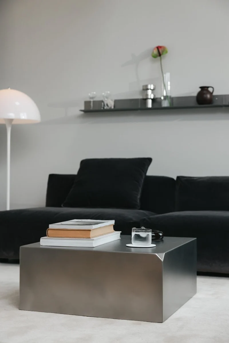 Table basse carrée en acier inoxydable sablé 63x63x27cm Raw c square - Metallbude