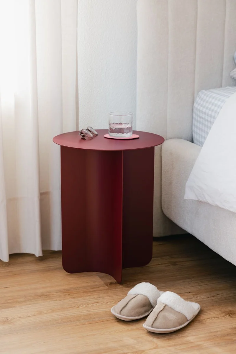 Table d'appoint ronde en acier bordeaux 40x50cm Yaro - Metallbude