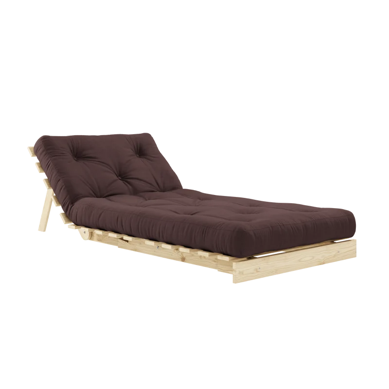 Canapé-lit en pin massif avec matelas marron 90x200cm Raw roots - Karup Design