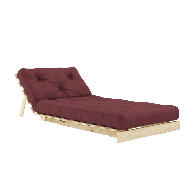 Canapé-lit en pin massif avec matelas bordeaux 90x200cm Raw roots - Karup Design