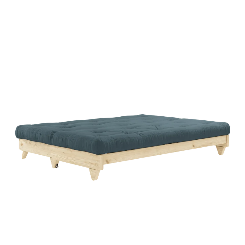 Canapé-lit en pin massif avec matelas en coton bleu pétrole 140x200cm Fresh - Karup Design