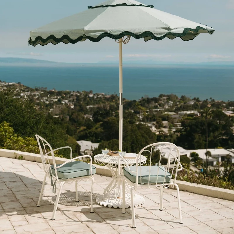 Chaise de jardin en métal noir vintage et coussin en tissu vert Rivie Green The Al Fresco - Business & Pleasure