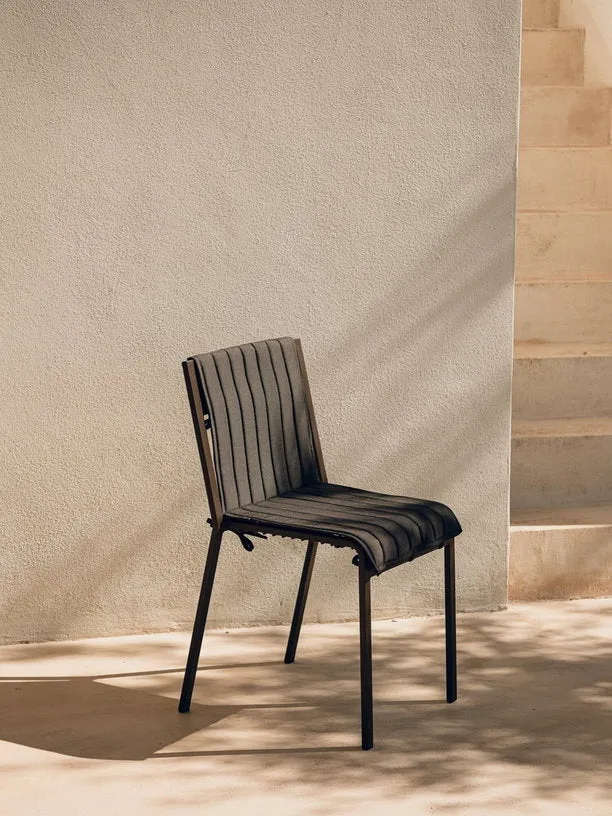 Chaise de jardin en acier brun cacao Oto - noo.ma