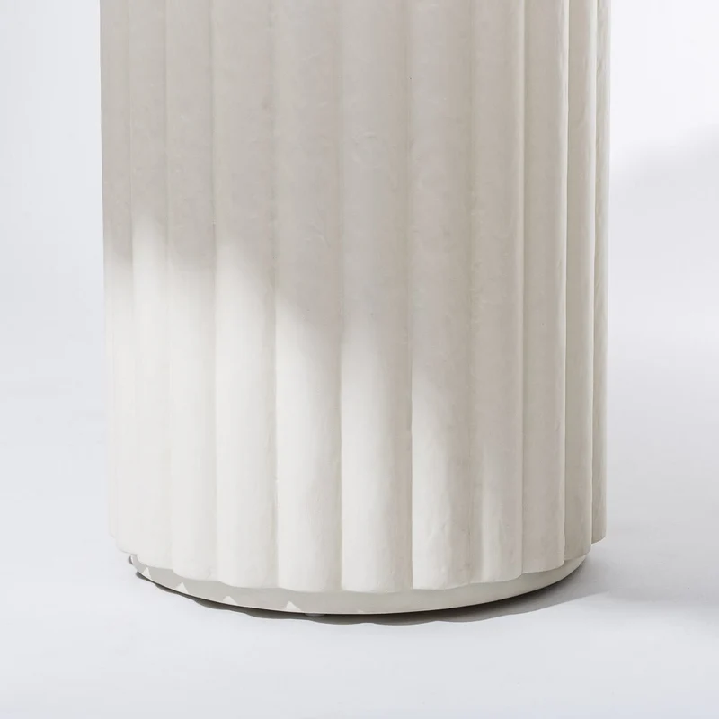 Table basse de jardin ronde en béton blanc antique 95cm Daisy - Business & Pleasure
