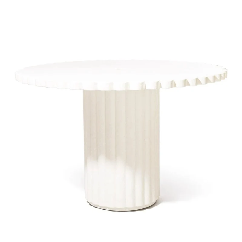 Table à manger de jardin ronde en béton blanc antique 116,8 Daisy - Business & Pleasure