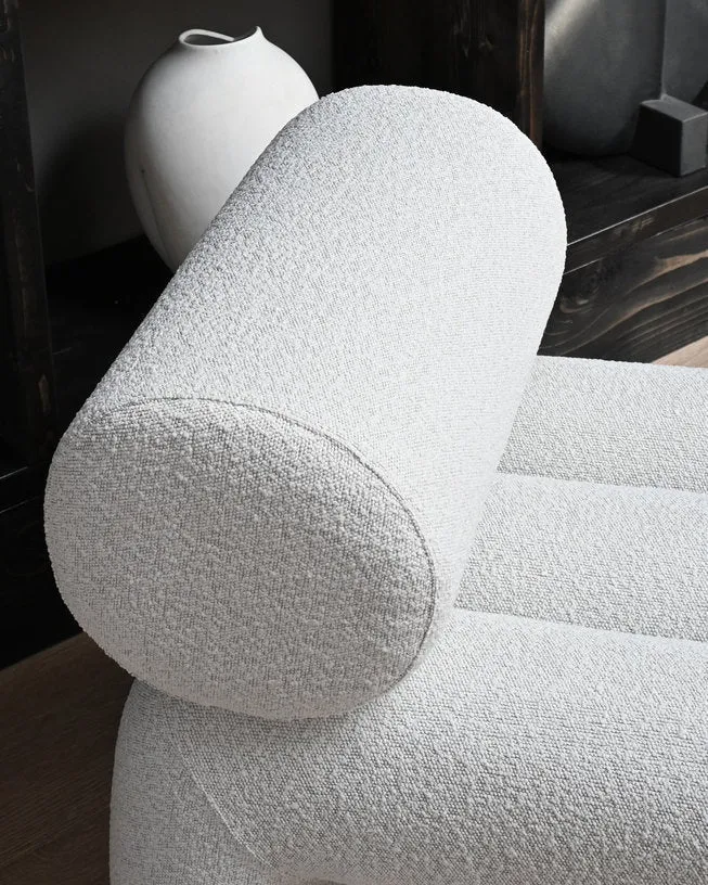 Fauteuil design en tissu bouclé blanc cassé Foku - 101 COPENHAGEN