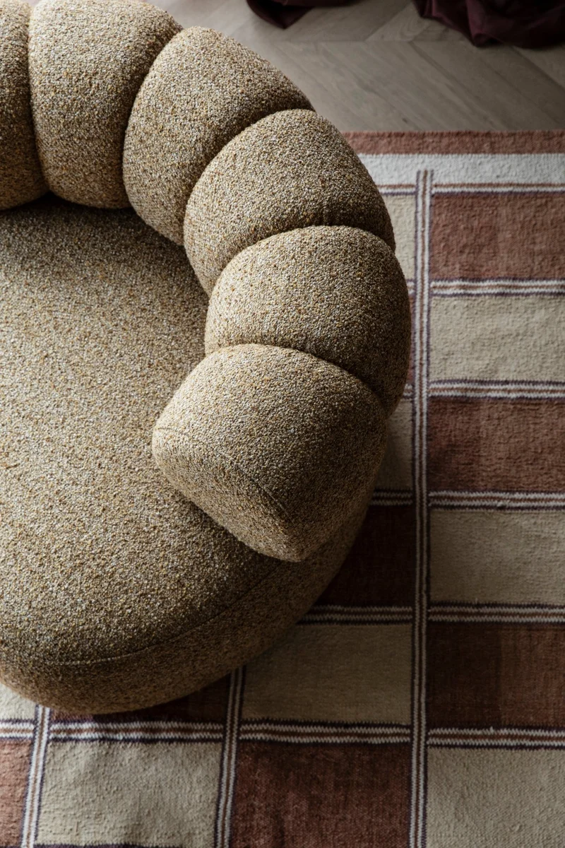 Canapé arrondi en tissu marron 120x98x66cm Georgia - Dutchbone