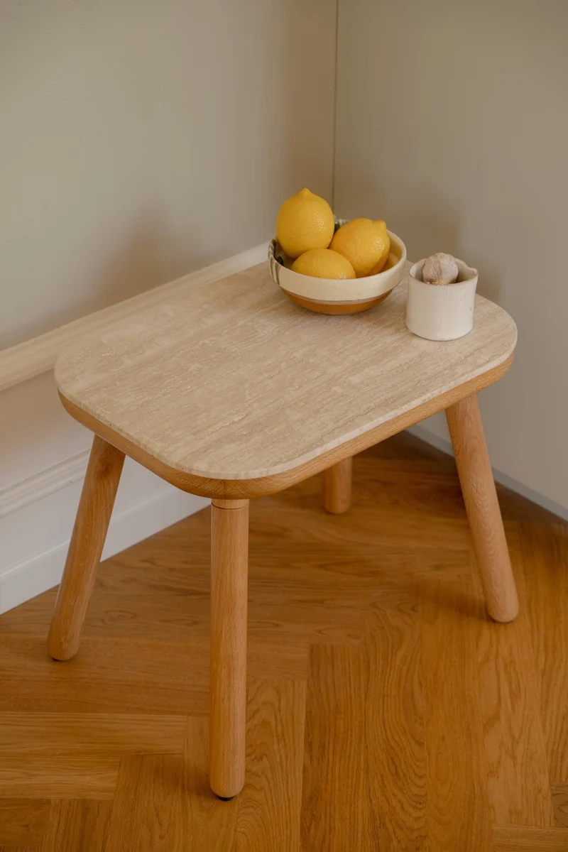 Table d'appoint en chêne et travertin 35x50x43cm Paff - Umage