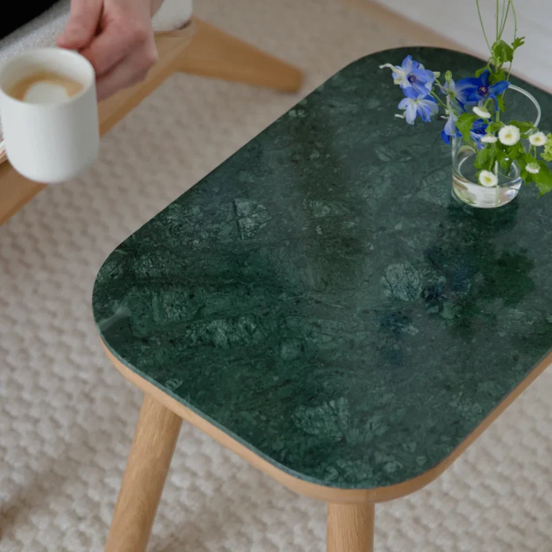 Table d'appoint en chêne et marbre vert 50x35x27cm Paff - Umage