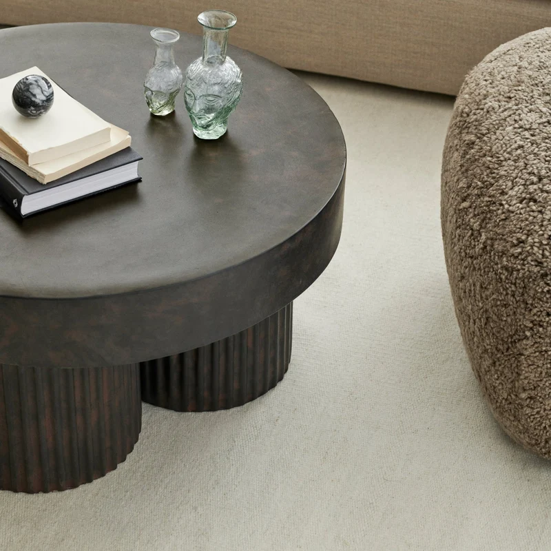 Table basse en fibre de béton marron sur aluminium moulé 70 cm Gear - NORR11