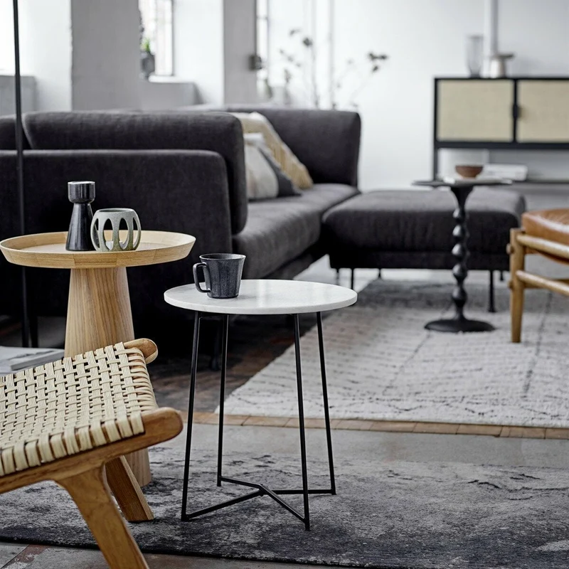 Table d'appoint en bois de chêne Luana - Bloomingville