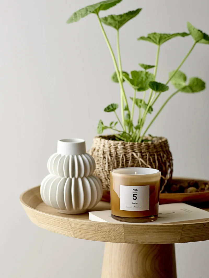 Table d'appoint en bois de chêne Luana - Bloomingville