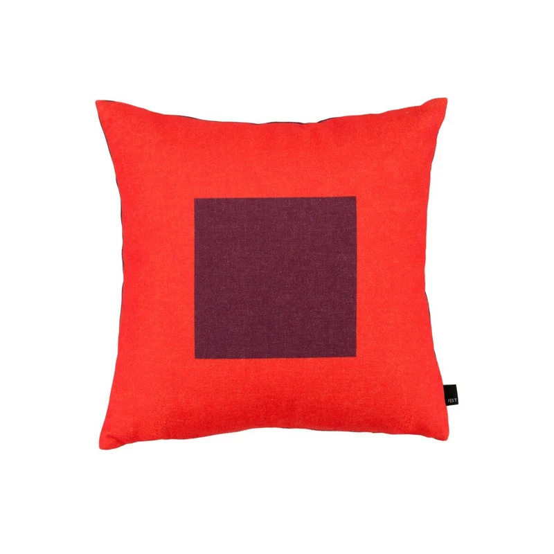 Coussin carré en tissu rouge bordeaux et rose poudré 45x45cm Square - Fest Amsterdam