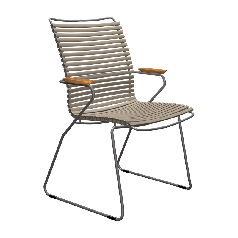 Chaise en métal avec grand dossier et plastique beige 60x90cm Click - Houe