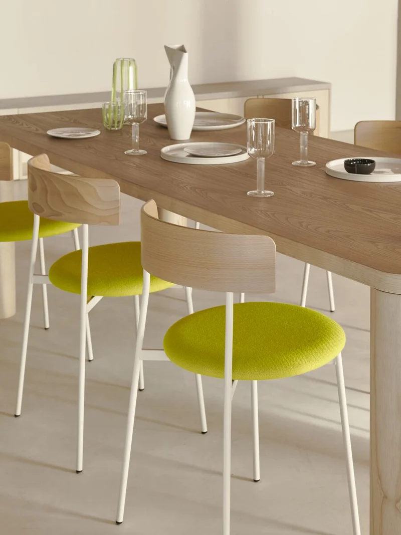 Table à manger rectangulaire en frêne naturel 220x90x74cm Harvey - Fest Amsterdam
