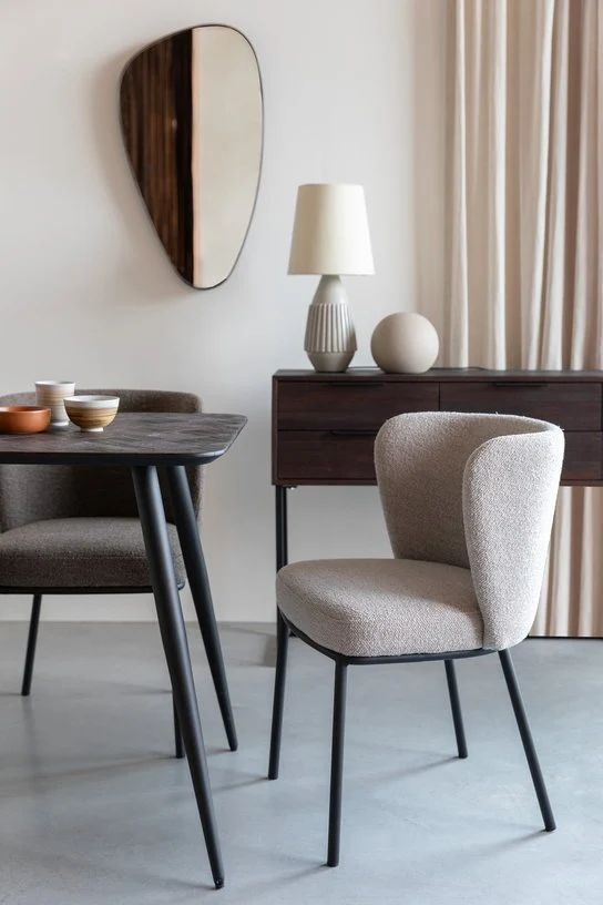 Chaise en tissu marron et métal noir Marius - The Cool Republic